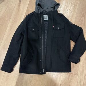 Men’s Small Levi’s Black Quilted Jacket with black Interior